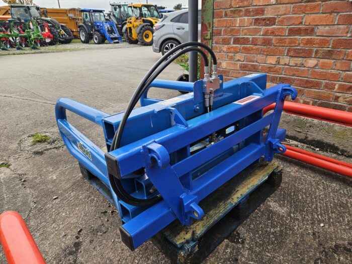 NEW ALBUTT F450 BALE HANDLER - Image 3