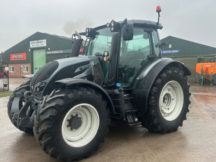 2016 VALTRA N174 DIRECT (HOURS: 8842)