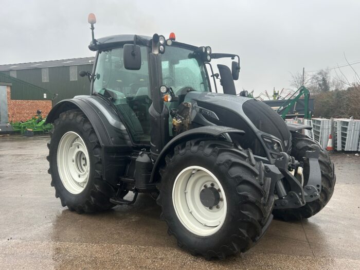 2016 VALTRA N174 DIRECT (HOURS: 8842) - Image 2