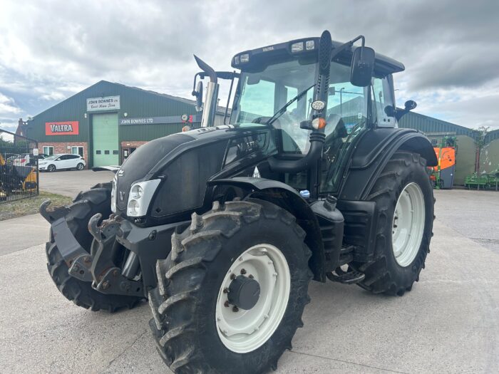 2015 VALTRA N143 HITECH (HOURS: 9098)