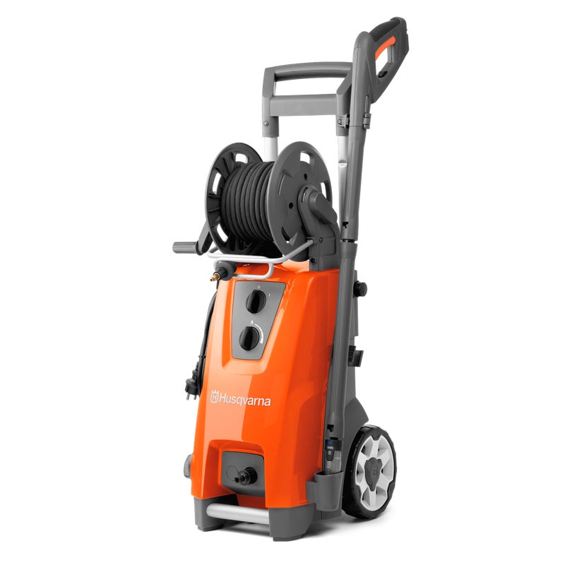Husqvarna PW 480 electric pressure washer, upright trolley design with large wheels, hose reel, spray lance and 13 m steel-reinforced high-pressure hose.