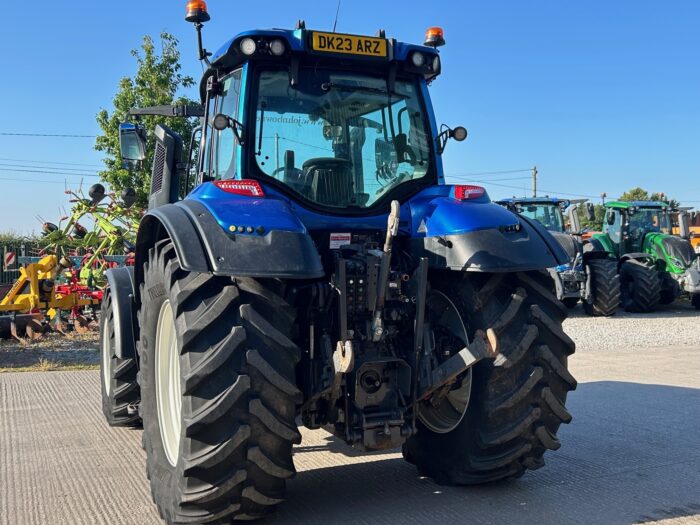 2023 VALTRA T175 ACTIVE (HOURS: 3093) - Image 3