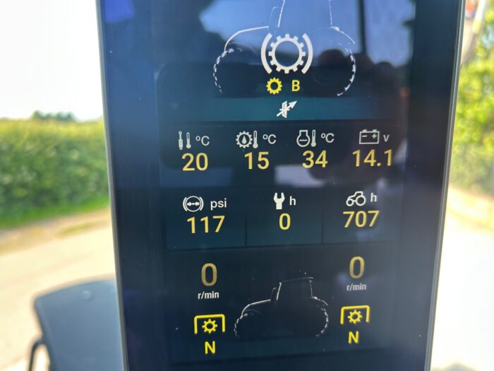 2024 VALTRA Q305 (HOURS: 707) - Image 11