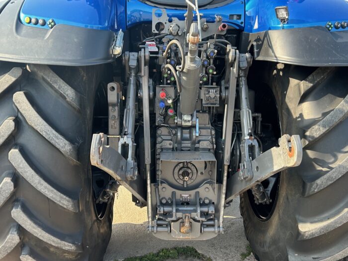 2024 VALTRA Q305 (HOURS: 707) - Image 4