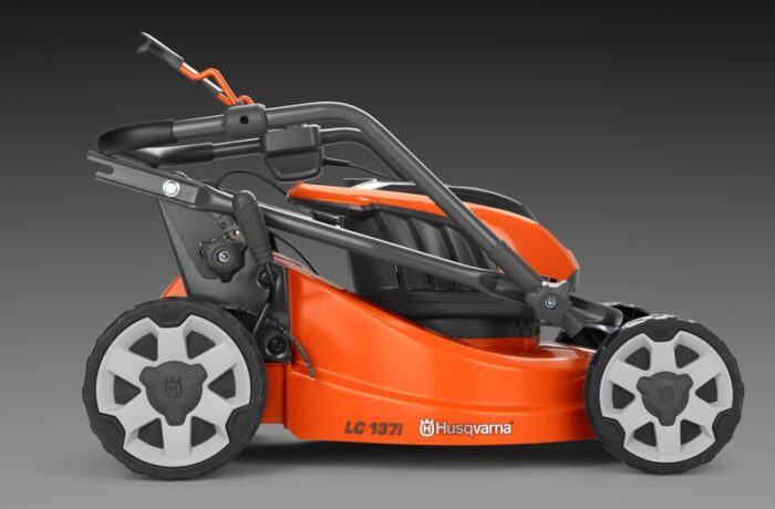Husqvarna LC137i Lawn Mower - Image 4