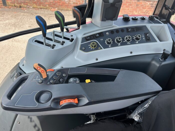 2024 VALTRA G135 ACTIVE (HOURS: 183) - Image 7
