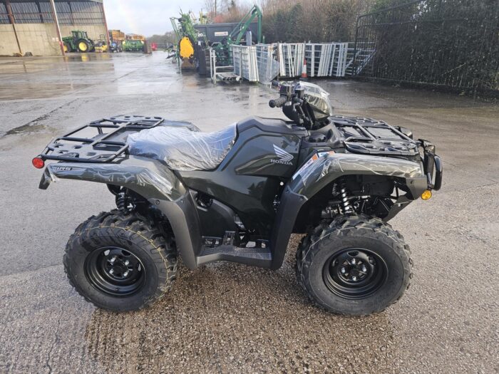 NEW HONDA TRX520FM6 ATV GREEN - Image 3