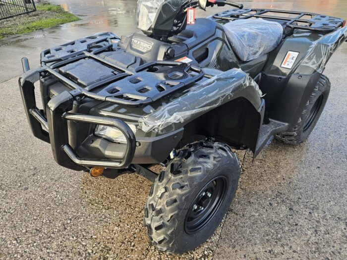 NEW HONDA TRX520FM6 ATV GREEN - Image 7