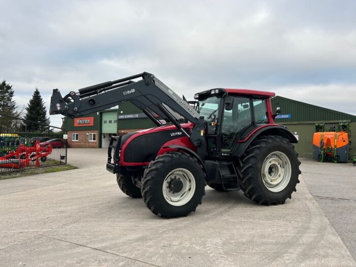 2011 VALTRA T151 HITECH (HOURS: 6024)