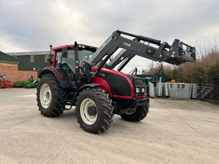 2011 VALTRA T151 HITECH (HOURS: 6024) - Image 2