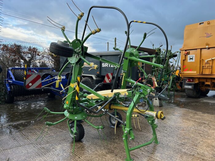 NEW KRONE VENDRO 560 TEDDER