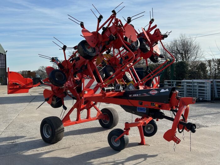 2021 KUHN GF 10812 T TEDDER (11009897) - Image 2