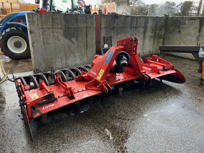 2010 KUHN HR304D POWER HARROW (11009966)