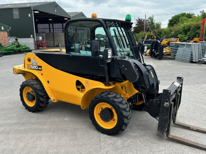 2019 JCB 520-40 LOADALL - Image 2