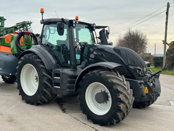 2020 VALTRA T214 DIRECT (HOURS: 3151) - Image 2