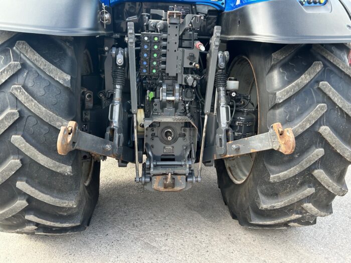 2018 VALTRA T214 DIRECT (HOURS: 5580) - Image 4