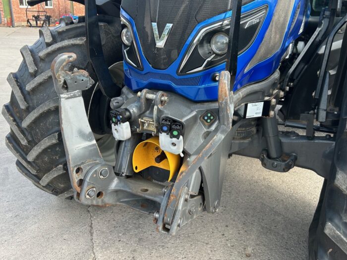 2018 VALTRA T214 DIRECT (HOURS: 5580) - Image 5