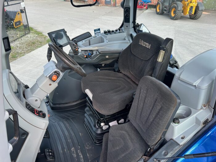 2018 VALTRA T214 DIRECT (HOURS: 5580) - Image 9