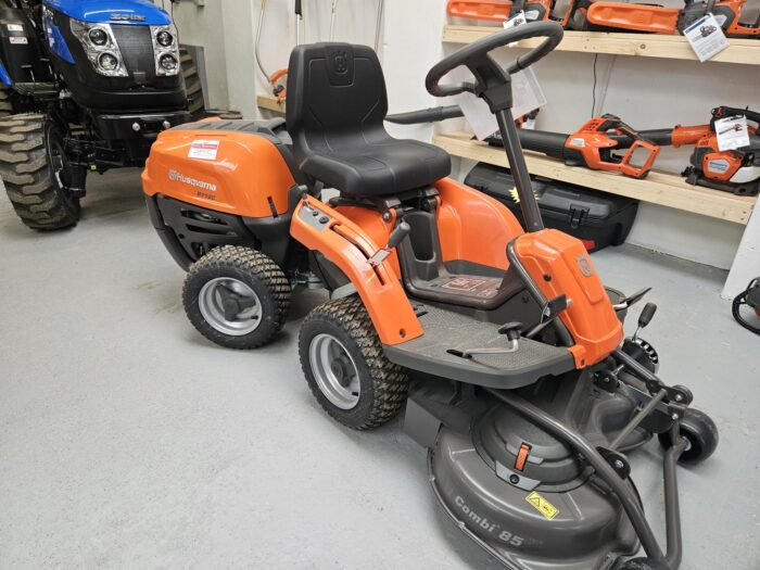 HUSQVARNA R112C RIDER
