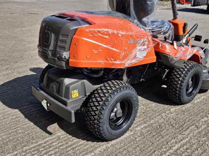 HUSQVARNA R214TC RIDER - Image 4