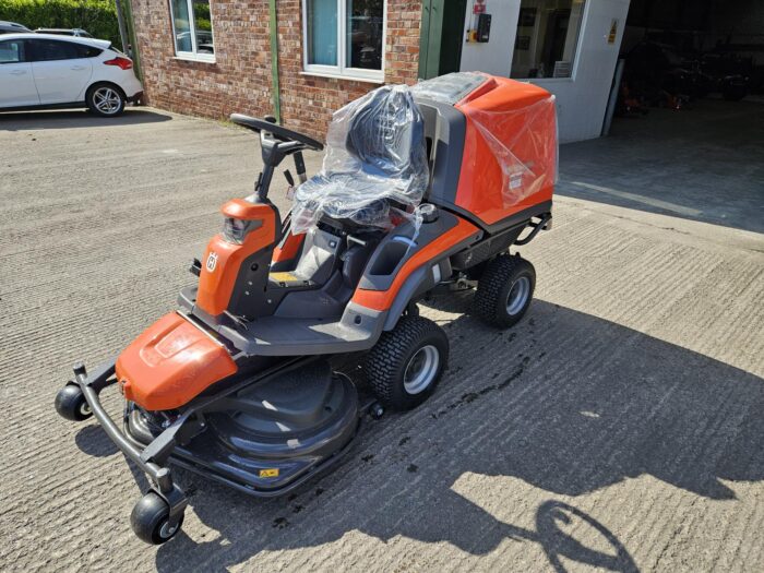 HUSQVARNA RC318T RIDER - Image 8