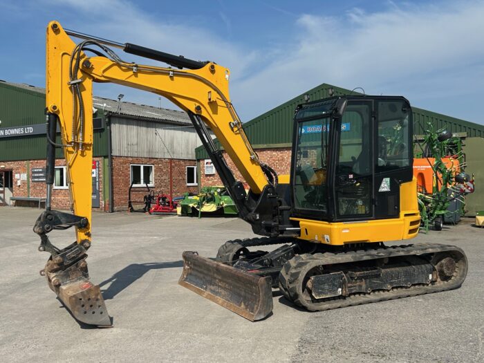 JCB 85Z-2 BUILT 2022 - MODEL YEAR 2023