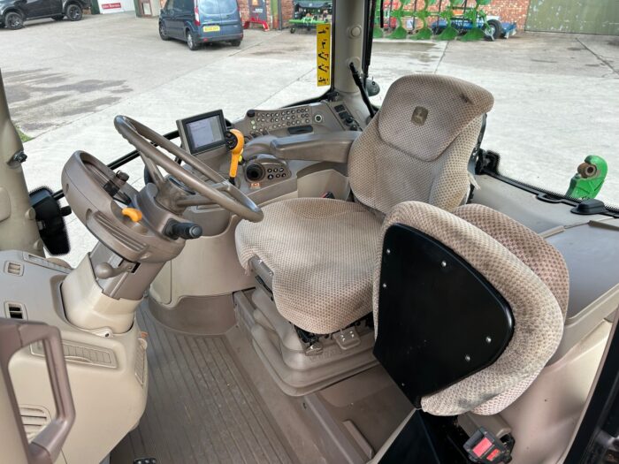2018 JOHN DEERE 6130R (HOURS: 8337) - Image 6