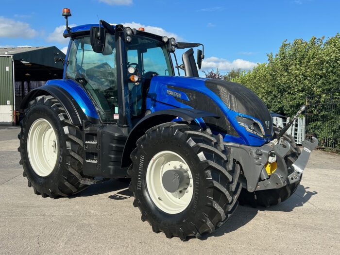2023 VALTRA T195 DIRECT (HOURS: 3315)