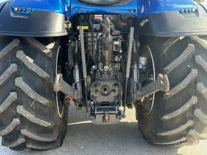 2023 VALTRA T195 DIRECT (HOURS: 3315) - Image 4