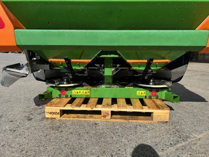 2011 AMAZONE ZA-M 1201 FERTILISER SPREADER (11010247) - Image 2