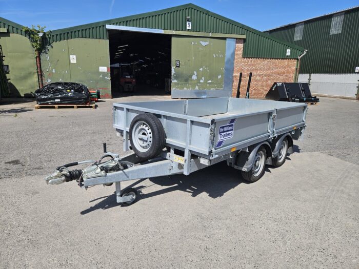 2022 IFOR WILLIAMS LT105G (11010289)