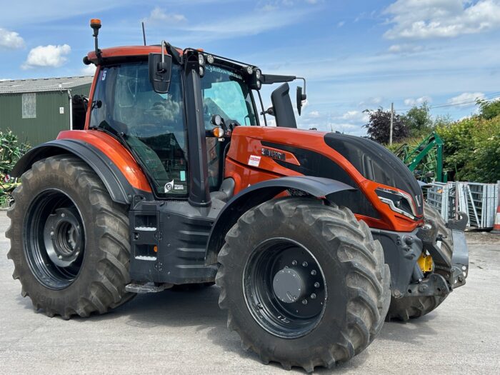 2023 VALTRA T235 DIRECT (HOURS: 1341) - Image 2