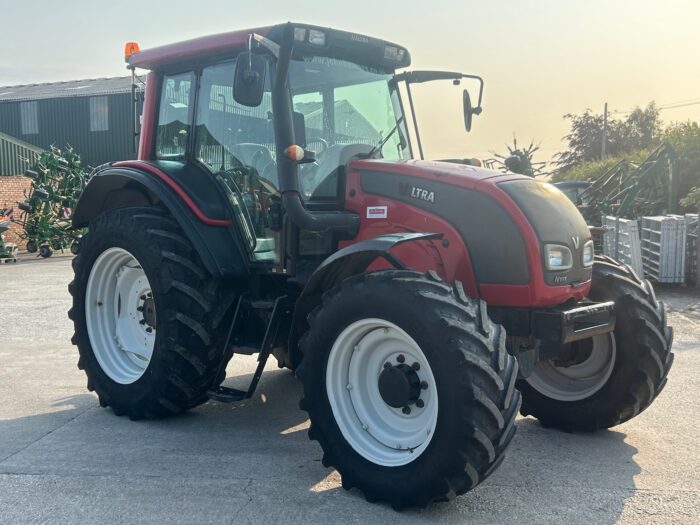 2008 VALTRA N111 HITECH (HOURS: 7689) - Image 2