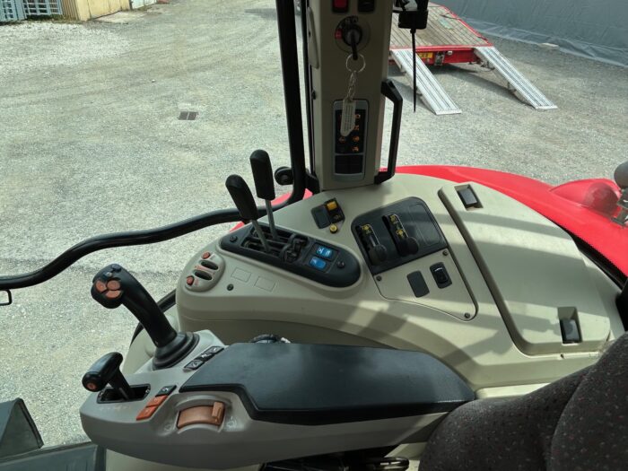 2015 MASSEY FERGUSON 6616 (HOURS: 5877) - Image 9