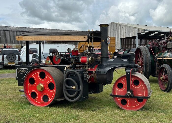 1923 WALLIS & STEEVENS ADVANCE 6 TONNE STEAM ROLLER - Image 2