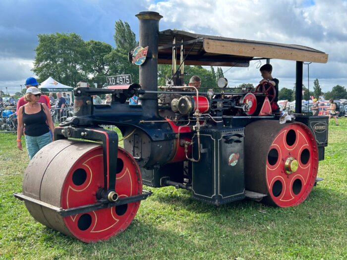 1923 WALLIS & STEEVENS ADVANCE 6 TONNE STEAM ROLLER