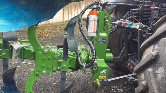 NEW (EX DEMO) AMAZONE CAYROS XMS V PLOUGH (11010277) - Image 5