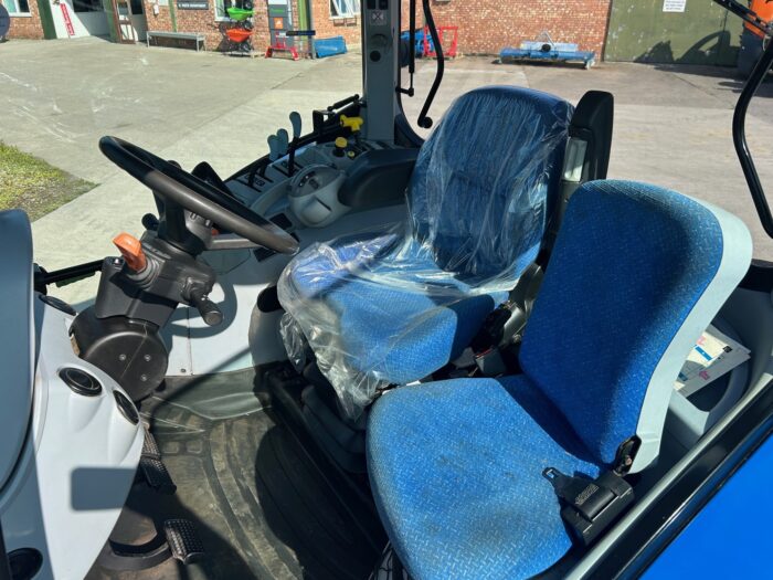 2016 NEW HOLLAND T6.140 (HOURS: 3877) - Image 6