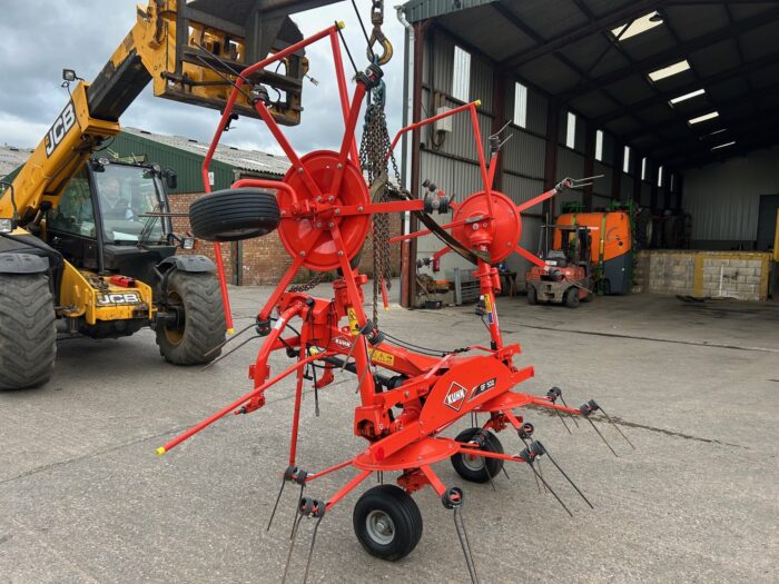 2023 KUHN GF 502 TEDDER (11010335) - Image 3