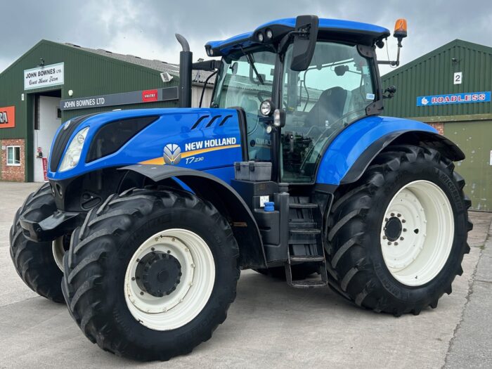 2019 NEW HOLLAND T7.230 (HOURS: 2865)
