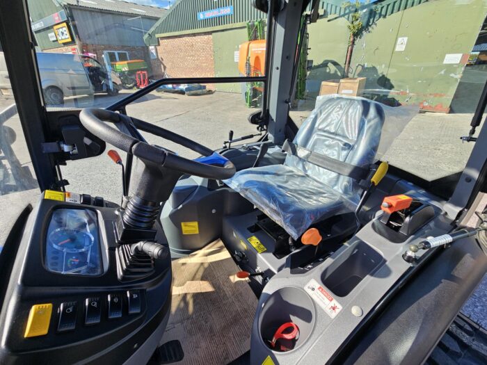 NEW SOLIS 26HST CAB - Image 3
