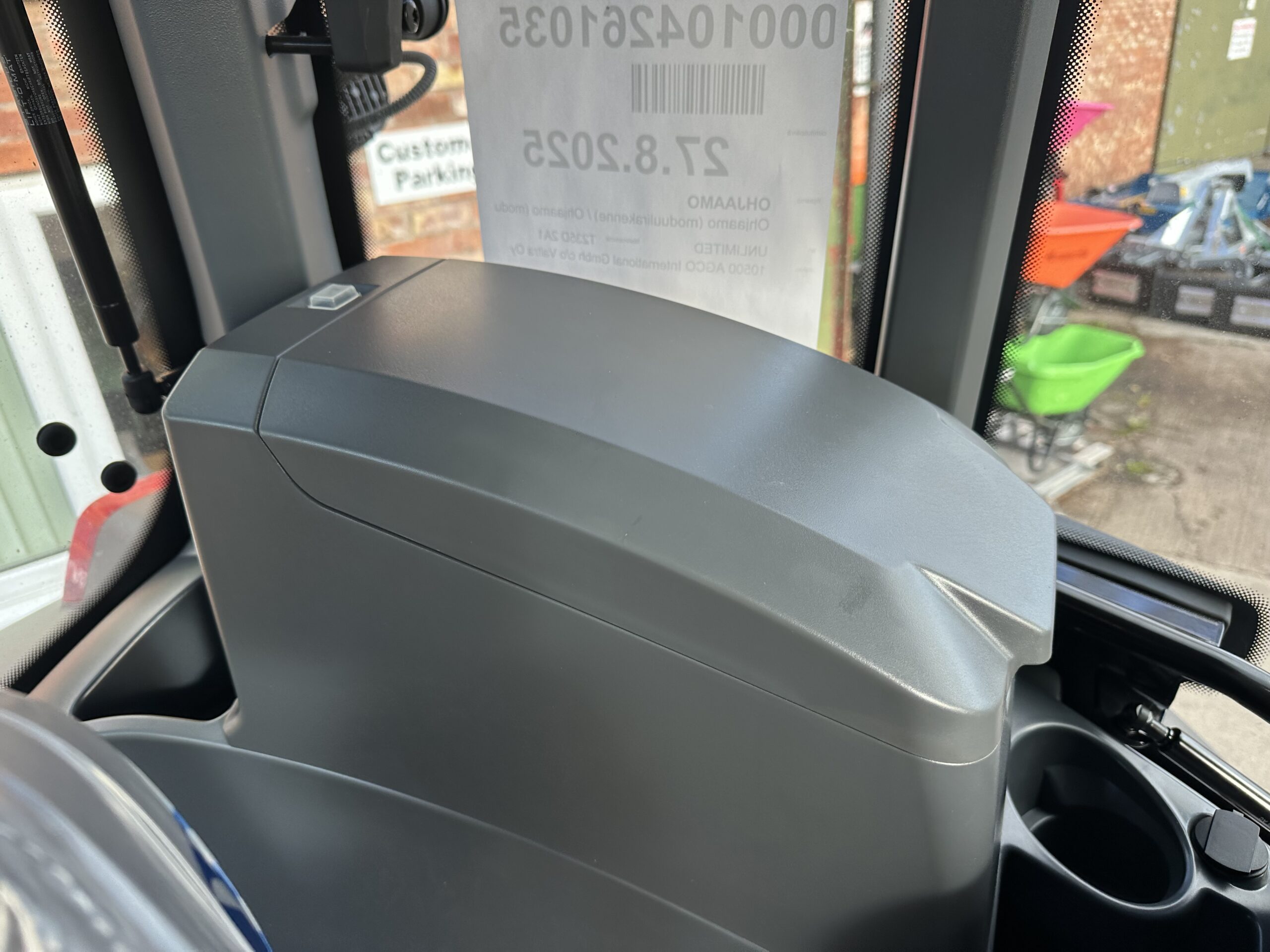 NEW VALTRA T235 DIRECT UNLIMITED TITAN GREY - Image 5