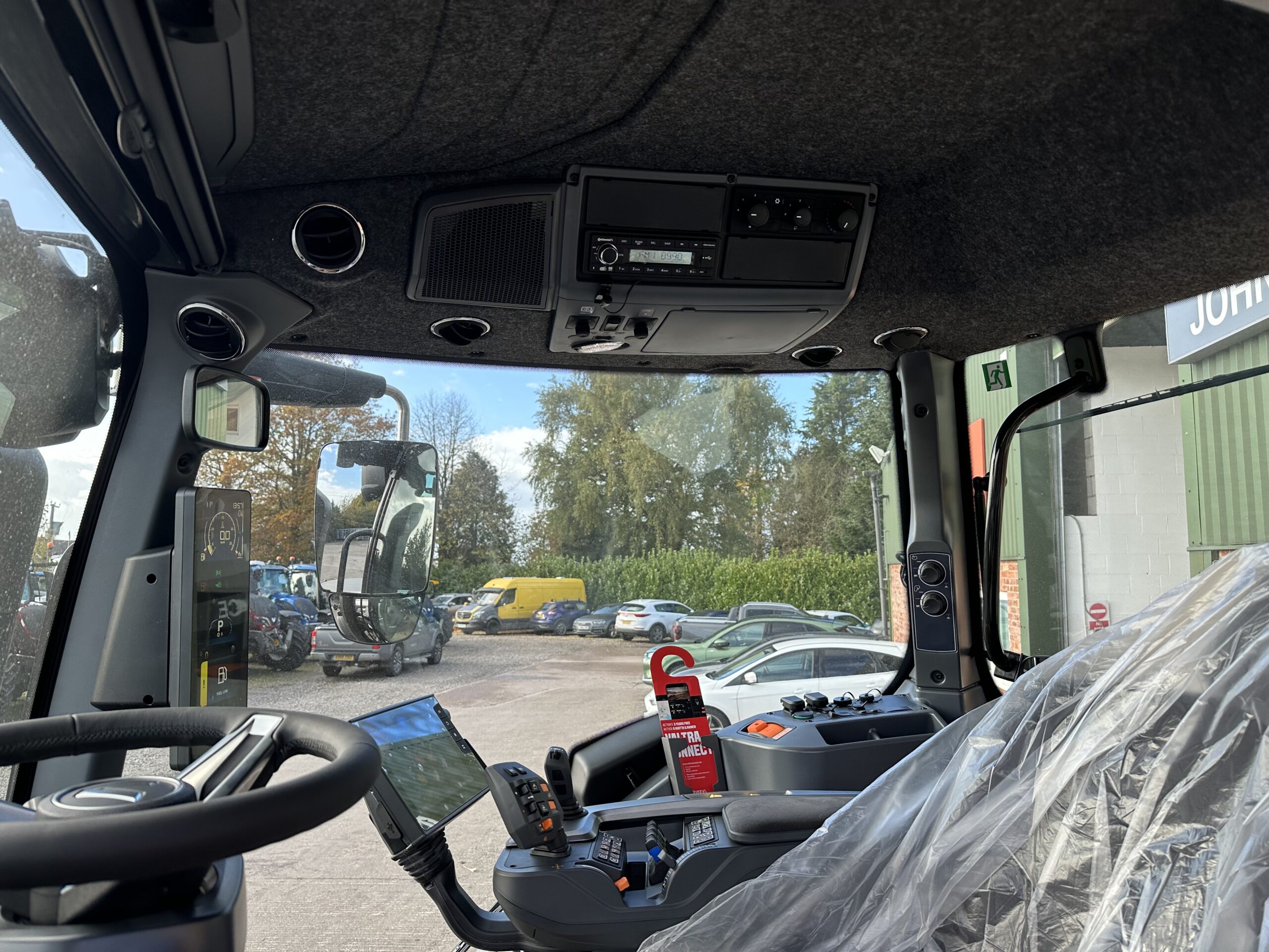 NEW VALTRA T235 DIRECT UNLIMITED TITAN GREY - Image 8