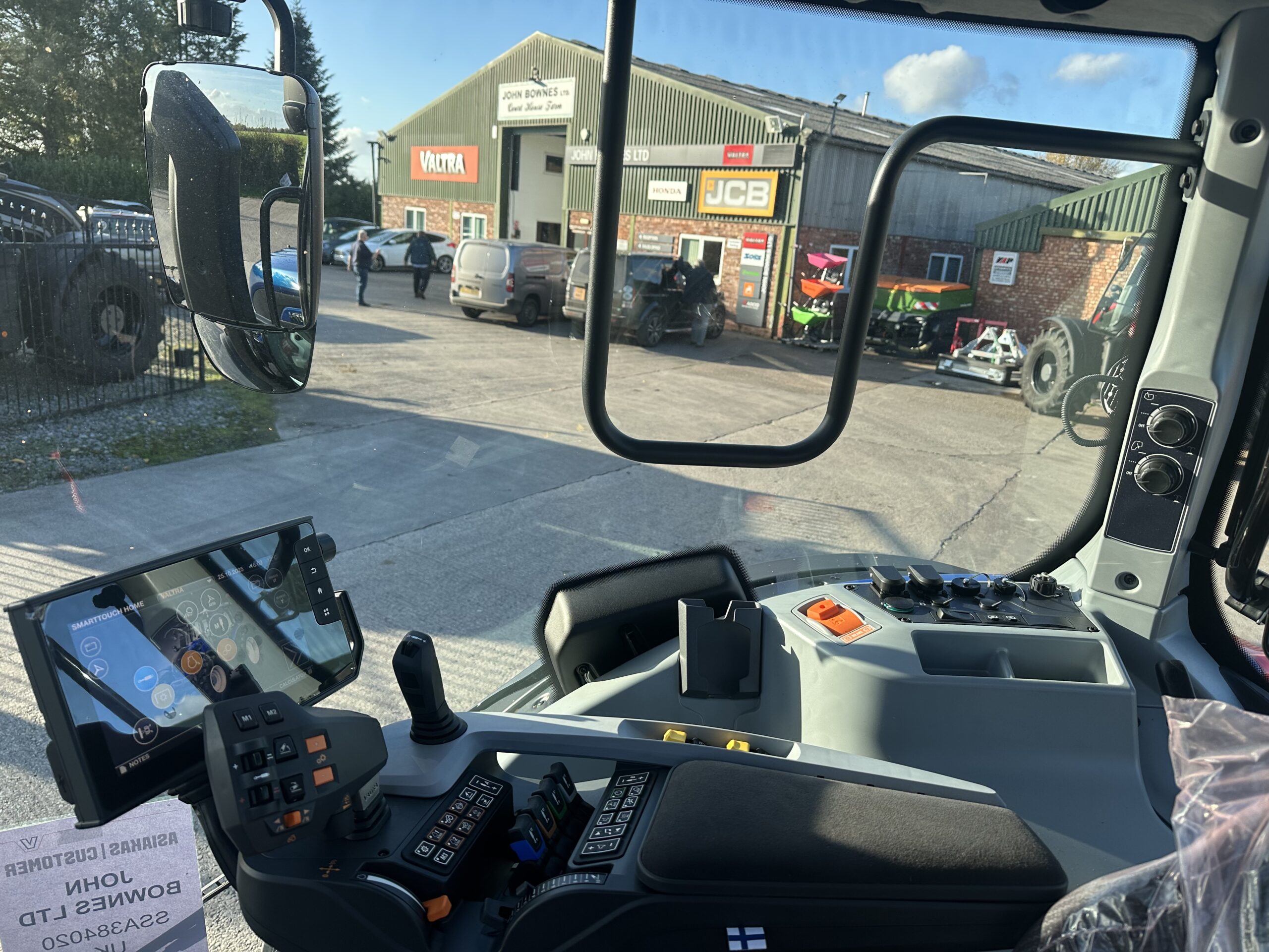 NEW VALTRA N175 VERSU METALLIC BLUE - Image 3