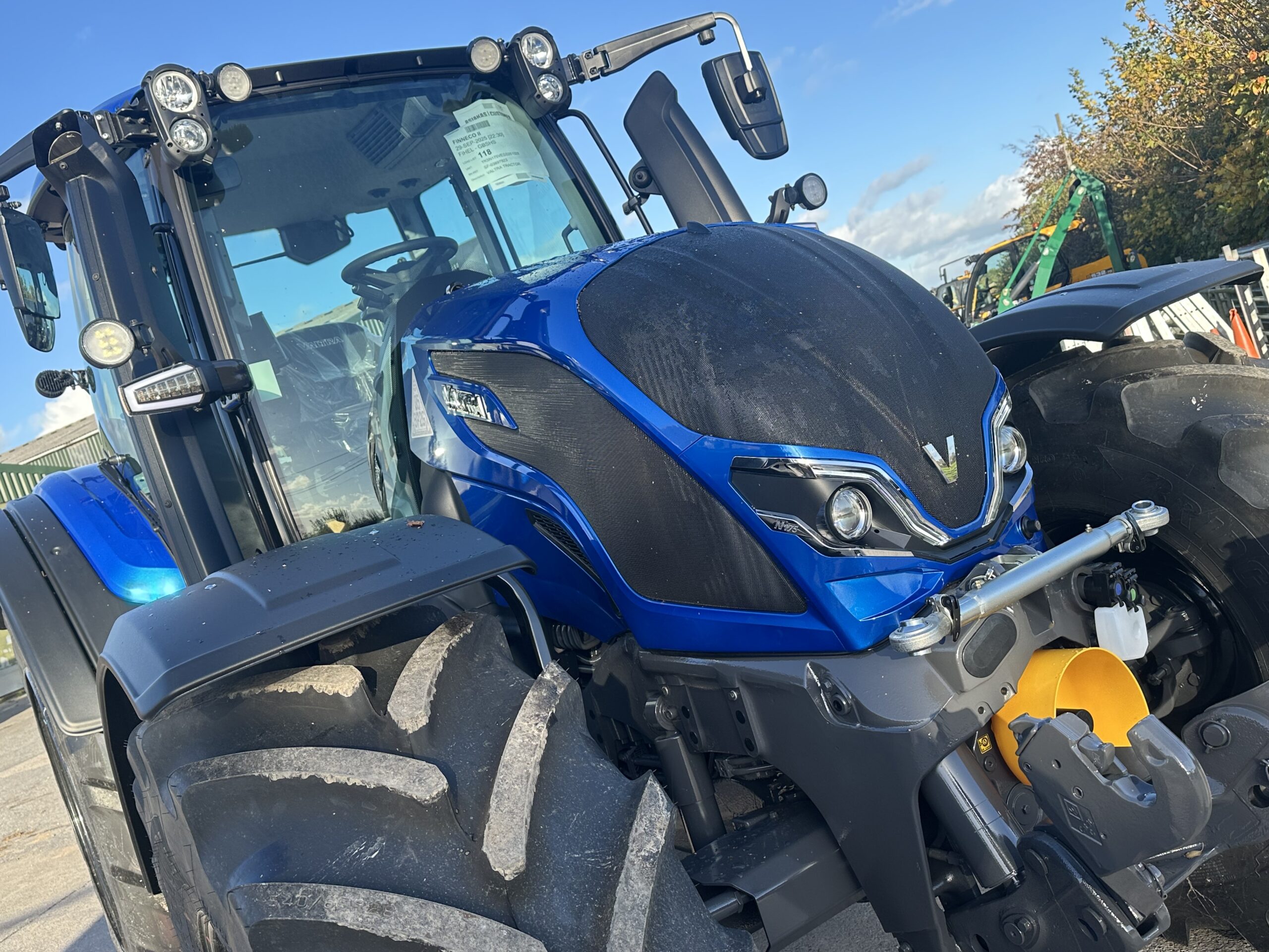 NEW VALTRA N175 VERSU METALLIC BLUE - Image 10