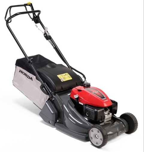 Honda HRX476QY rear roller petrol lawnmower with 47cm steel deck and 60L grass collector, designed for striped lawns.