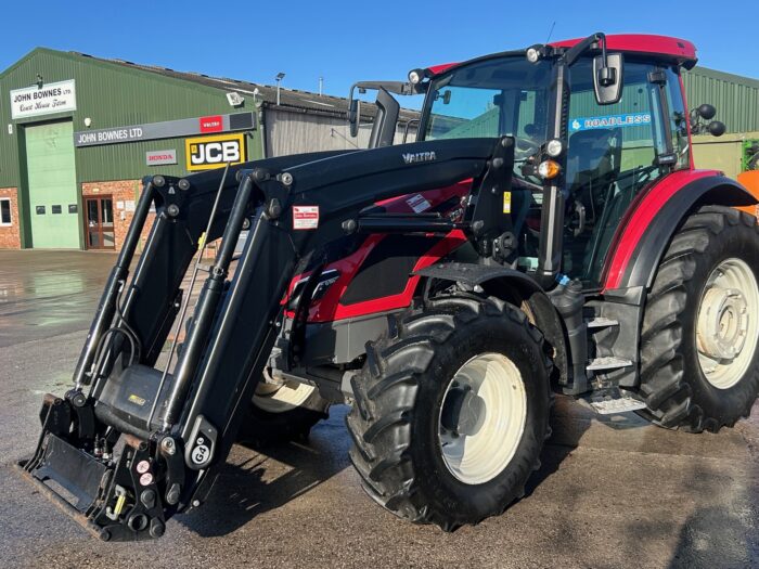 2021 VALTRA G105 HI-TECH (HOURS: 2387)